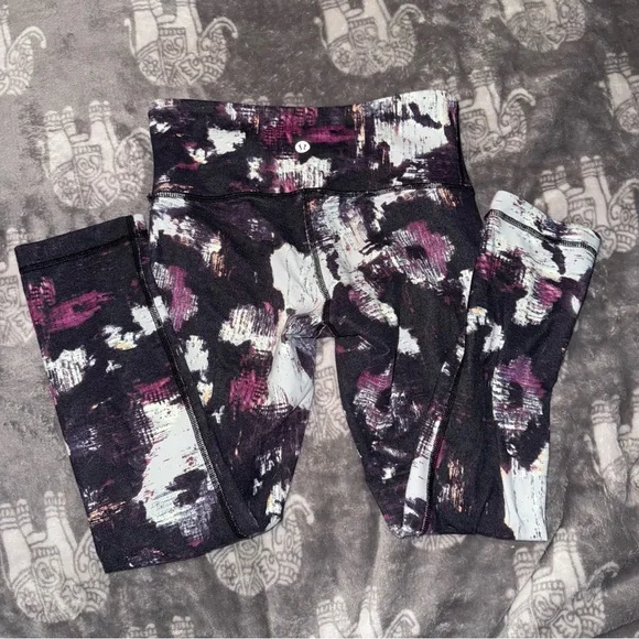 Lululemon athletic Leggings - Picture 1 of 7